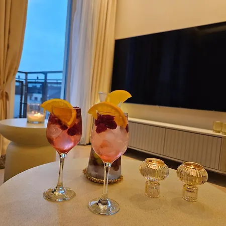 Perla Slonca Premium Private Parking Στσέτσιν