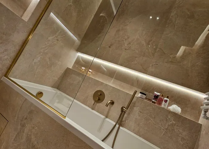 Perla Slonca Premium Private Parking アパート シュチェチン